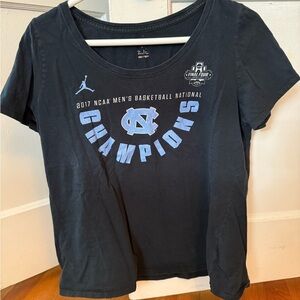 Women’s Large 2017 UNC Men’s Basketball National Championship T-Shirt